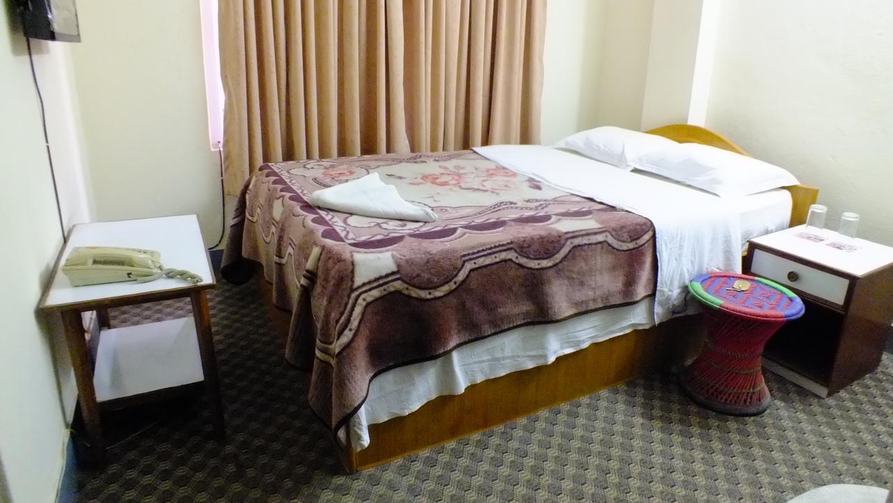 Hotel Dolphin Katmandu Eksteriør bilde